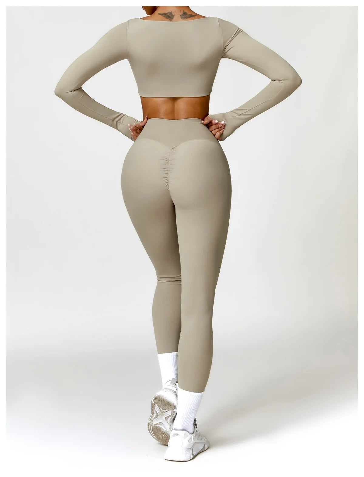Gym sets for women - Tracksuit