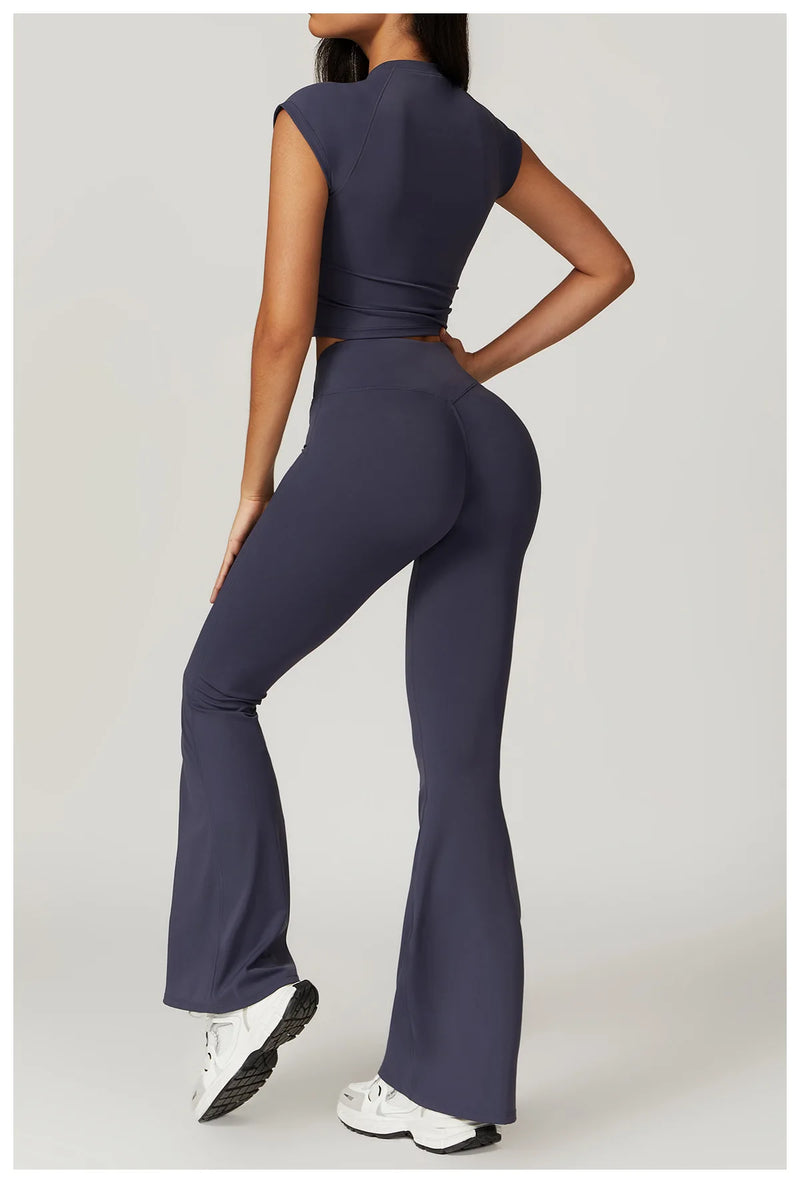 https://athlora.ca › products › gym-sets-for-women-crop-top-3
