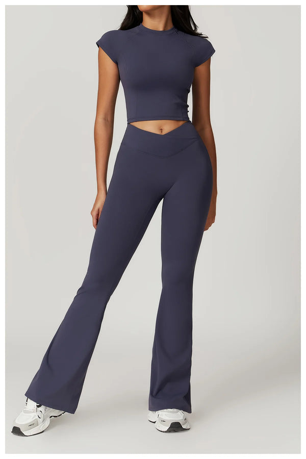 https://athlora.ca › products › gym-sets-for-women-crop-top-3
