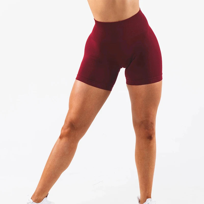 https://athlora.ca › products › gym-shorts-women-contour